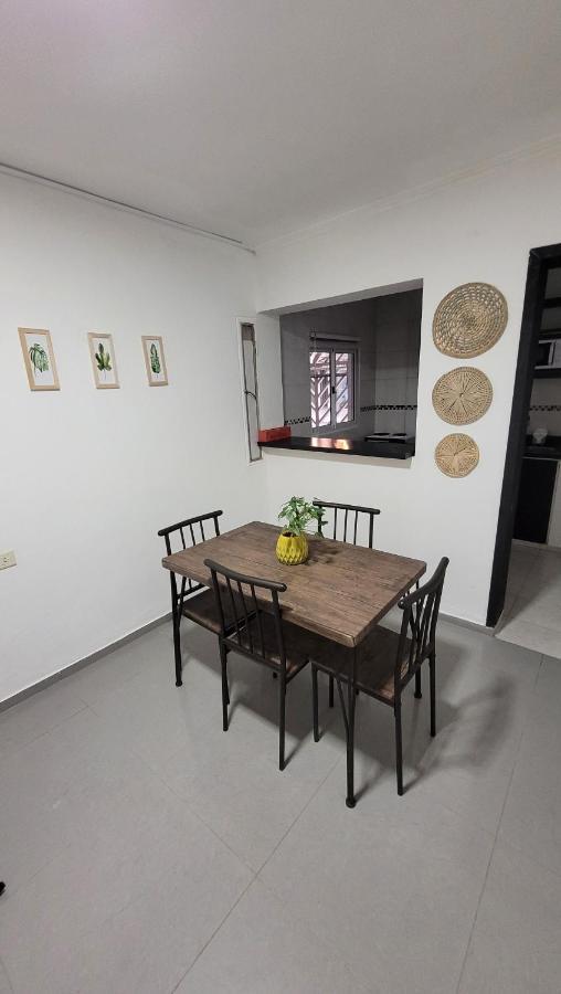 Duplex Donovan Ресістенсія Екстер'єр фото